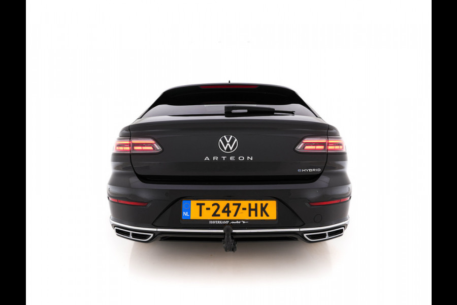 Volkswagen Arteon Shooting Brake 1.4 TSI eHybrid R-Line Business (Plug-in) {SoH-90%} (INCL-BTW) *PANO | LEATHER-ARTVELOURS | FULL-LED | CAMERA | ADAPTIVE-CRUISE | HEATED-SPORTSEATS | KEYLESS | NAVI-FULLMAP | PRIVACYGLASS | SHIFTPADDLES | DIGI-COCKPIT | TOWBAR | 18''ALU*