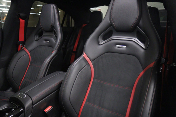Mercedes-Benz CLA-Klasse AMG 35 4MATIC PANO/CARPLAY/BUR/SFEER/STOELVER/VOLL
