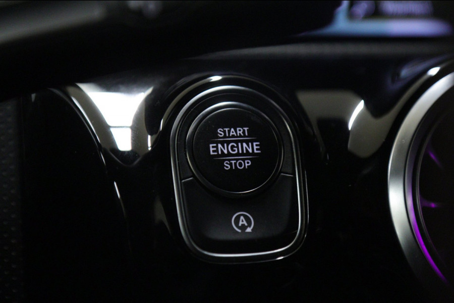 Mercedes-Benz CLA-Klasse AMG 35 4MATIC PANO/CARPLAY/BUR/SFEER/STOELVER/VOLL
