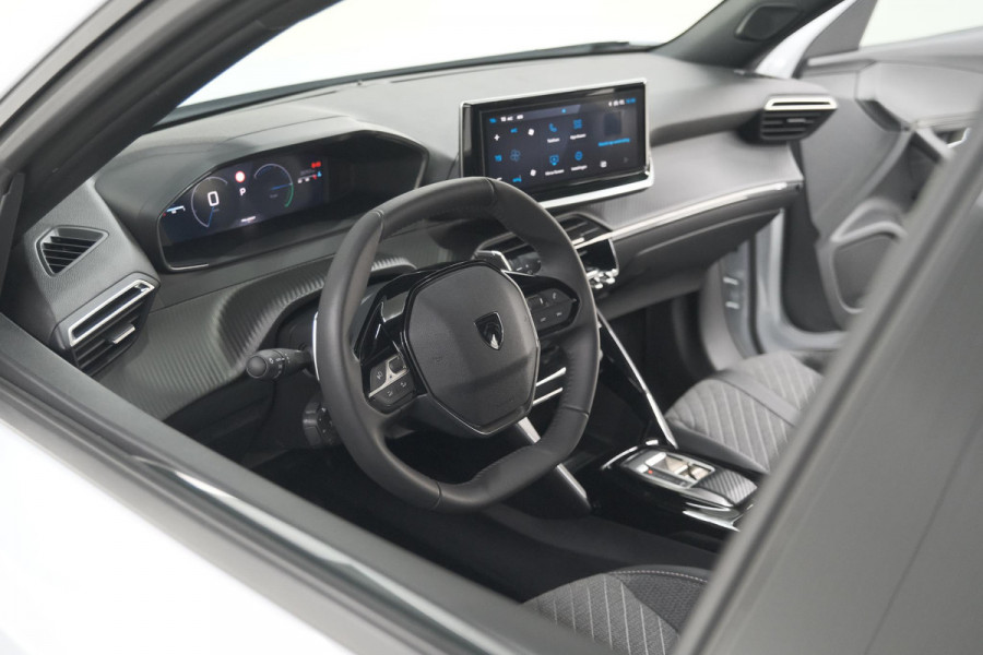Peugeot 2008 Hybrid 145 e-DCS6 Allure | 360 Camera | Adaptieve Cruise Control | Dodehoekdetectie