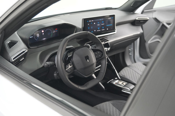 Peugeot 2008 Hybrid 145 e-DCS6 Allure | 360 Camera | Adaptieve Cruise Control | Dodehoekdetectie