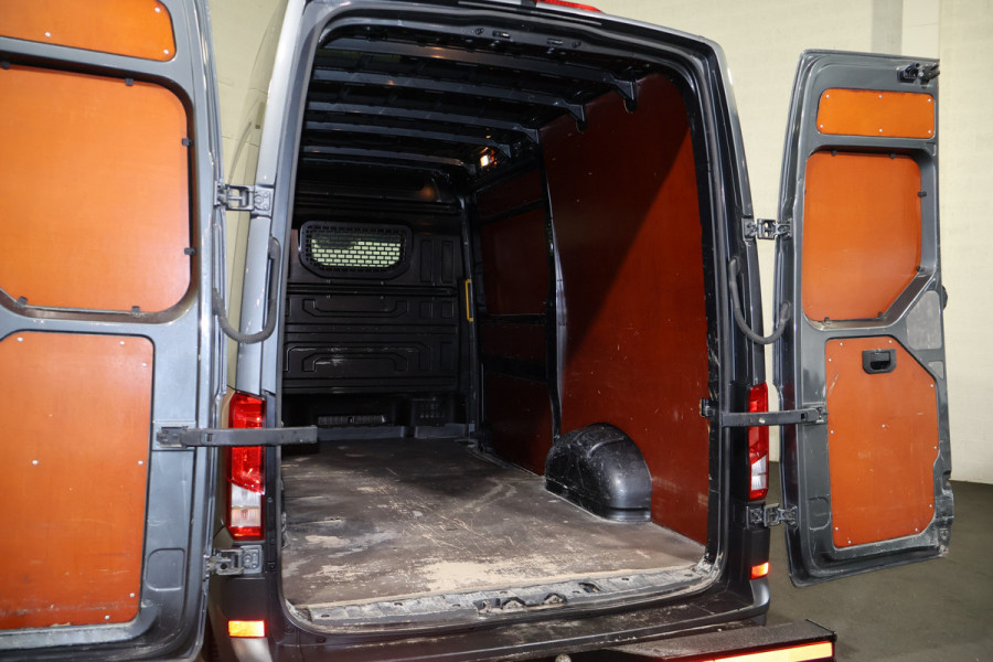 Volkswagen Crafter 2.0 TDI 177pk L3 H3 Automaat Led Safebumper
