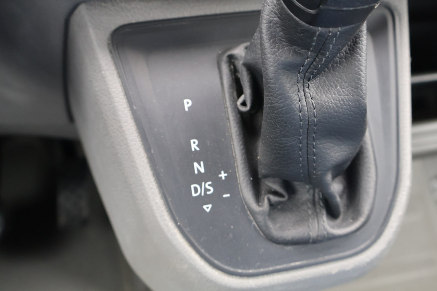 Volkswagen Crafter 2.0 TDI 177pk L3 H3 Automaat Led Safebumper