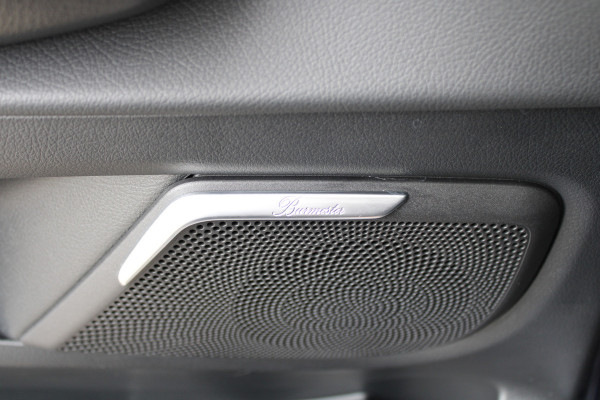 Mercedes-Benz V-Klasse 300d / DC / AMG / 4-Matic / Luchtvering / Panorama / 360 Cam / Burmester / Vol Opties / NIEUWSTAAT