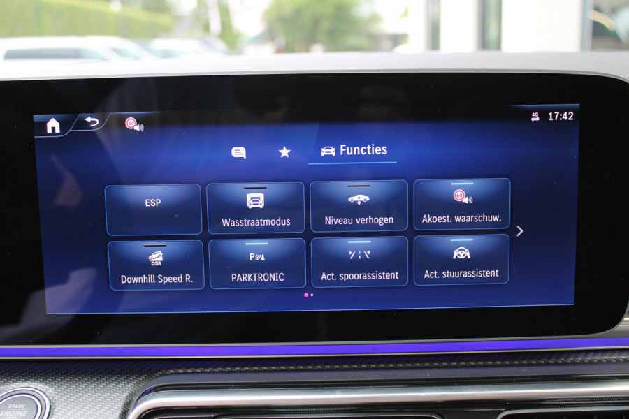Mercedes-Benz V-Klasse 300d / DC / AMG / 4-Matic / Luchtvering / Panorama / 360 Cam / Burmester / Vol Opties / NIEUWSTAAT