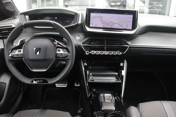 Peugeot 208 1.2 Hybrid 145PK AUTOMAAT GT | CAMERA VOOR + ACHTER | NAVIGATIE | DRAADLOZE APPLE CARPLAY/ANDROID AUTO | FULL LED KOPLAMPEN | LICHTMETALEN VELGEN 17" | DODEHOEK DETECTIE | DRAADLOZE TELEFOONLADER | KEYLESS ENTRY/START | DAB+ RADIO | ADAPTIVE CRUISE CONTROL | CLIMATE CONTROL |