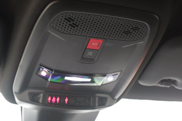 Peugeot 208 1.2 Hybrid 145PK AUTOMAAT GT | CAMERA VOOR + ACHTER | NAVIGATIE | DRAADLOZE APPLE CARPLAY/ANDROID AUTO | FULL LED KOPLAMPEN | LICHTMETALEN VELGEN 17" | DODEHOEK DETECTIE | DRAADLOZE TELEFOONLADER | KEYLESS ENTRY/START | DAB+ RADIO | ADAPTIVE CRUISE CONTROL | CLIMATE CONTROL |