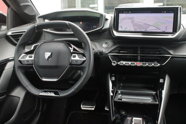 Peugeot 208 1.2 Hybrid 145PK AUTOMAAT GT | CAMERA VOOR + ACHTER | NAVIGATIE | DRAADLOZE APPLE CARPLAY/ANDROID AUTO | FULL LED KOPLAMPEN | LICHTMETALEN VELGEN 17" | DODEHOEK DETECTIE | DRAADLOZE TELEFOONLADER | KEYLESS ENTRY/START | DAB+ RADIO | ADAPTIVE CRUISE CONTROL | CLIMATE CONTROL |