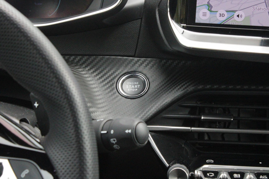 Peugeot 208 1.2 Hybrid 145PK AUTOMAAT GT | CAMERA VOOR + ACHTER | NAVIGATIE | DRAADLOZE APPLE CARPLAY/ANDROID AUTO | FULL LED KOPLAMPEN | LICHTMETALEN VELGEN 17" | DODEHOEK DETECTIE | DRAADLOZE TELEFOONLADER | KEYLESS ENTRY/START | DAB+ RADIO | ADAPTIVE CRUISE CONTROL | CLIMATE CONTROL |