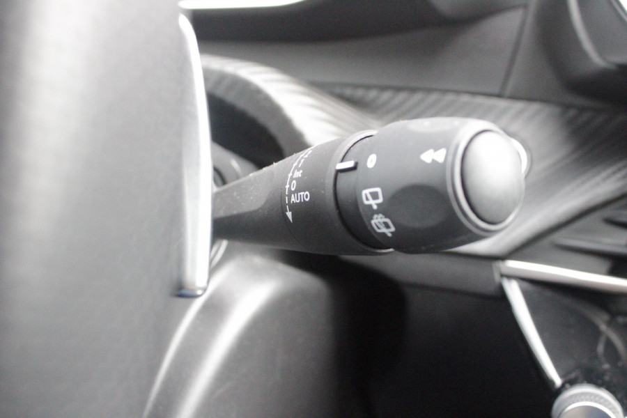 Peugeot 208 1.2 Hybrid 145PK AUTOMAAT GT | CAMERA VOOR + ACHTER | NAVIGATIE | DRAADLOZE APPLE CARPLAY/ANDROID AUTO | FULL LED KOPLAMPEN | LICHTMETALEN VELGEN 17" | DODEHOEK DETECTIE | DRAADLOZE TELEFOONLADER | KEYLESS ENTRY/START | DAB+ RADIO | ADAPTIVE CRUISE CONTROL | CLIMATE CONTROL |
