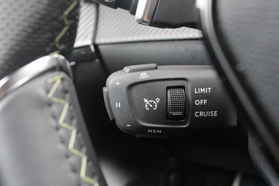 Peugeot 208 1.2 Hybrid 145PK AUTOMAAT GT | CAMERA VOOR + ACHTER | NAVIGATIE | DRAADLOZE APPLE CARPLAY/ANDROID AUTO | FULL LED KOPLAMPEN | LICHTMETALEN VELGEN 17" | DODEHOEK DETECTIE | DRAADLOZE TELEFOONLADER | KEYLESS ENTRY/START | DAB+ RADIO | ADAPTIVE CRUISE CONTROL | CLIMATE CONTROL |
