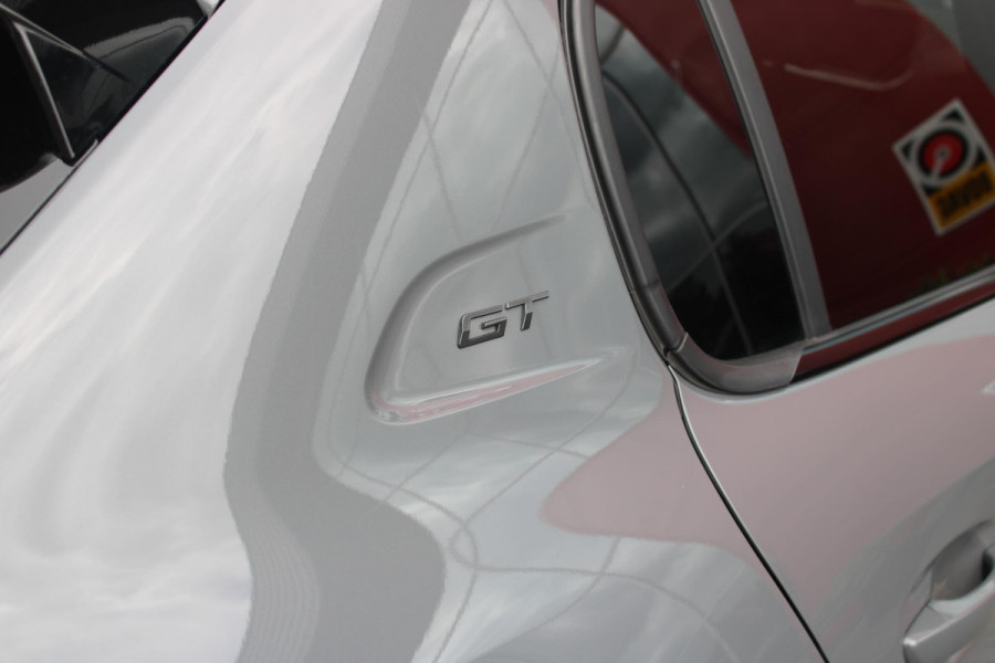 Peugeot 208 1.2 Hybrid 145PK AUTOMAAT GT | CAMERA VOOR + ACHTER | NAVIGATIE | DRAADLOZE APPLE CARPLAY/ANDROID AUTO | FULL LED KOPLAMPEN | LICHTMETALEN VELGEN 17" | DODEHOEK DETECTIE | DRAADLOZE TELEFOONLADER | KEYLESS ENTRY/START | DAB+ RADIO | ADAPTIVE CRUISE CONTROL | CLIMATE CONTROL |