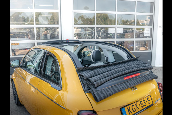 Fiat 500C Hybrid La Prima Cabrio | Clima | LED | PDC | JBL Premium Audio | 17" | Camera | Canneloni Ivory/Piombo interieur