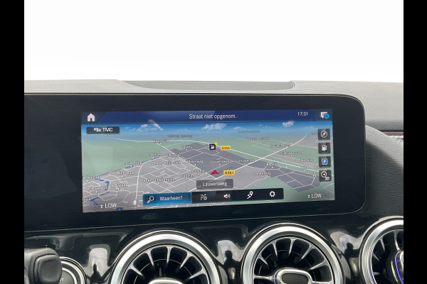 Mercedes-Benz GLA 200 D Solution AMG Memory Pano.dak Stoelverw. Business Orig.NL Dealer-Onderhouden!