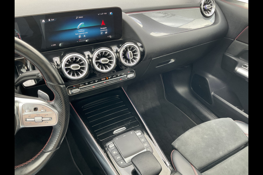 Mercedes-Benz GLA 200 D Solution AMG Memory Pano.dak Stoelverw. Business Orig.NL Dealer-Onderhouden!