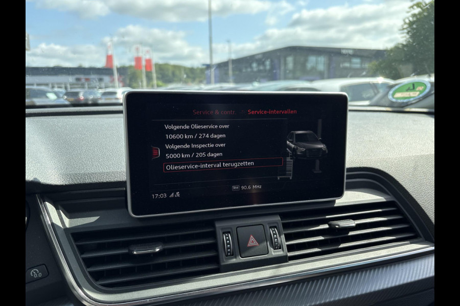 Audi Q5 55 TFSI e quattro S line | Panoramadak | Trekhaak wegklapbaar | Matrix LED | 360 graden camera | Geheugenstoel | Luchtvering | Head up Display | Stoelverwarming | Virtual cockpit | Adaptive cruise control | Massagestoel