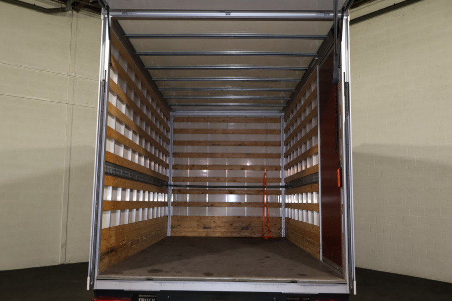 Iveco Daily 40C16 3.0 Hi-matic Bakwagen met Laadklep 1000kg