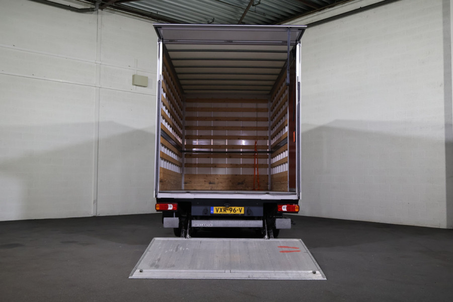 Iveco Daily 40C16 3.0 Hi-matic Bakwagen met Laadklep 1000kg