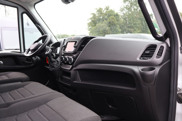 Iveco Daily 40C16 3.0 Hi-matic Bakwagen met Laadklep 1000kg
