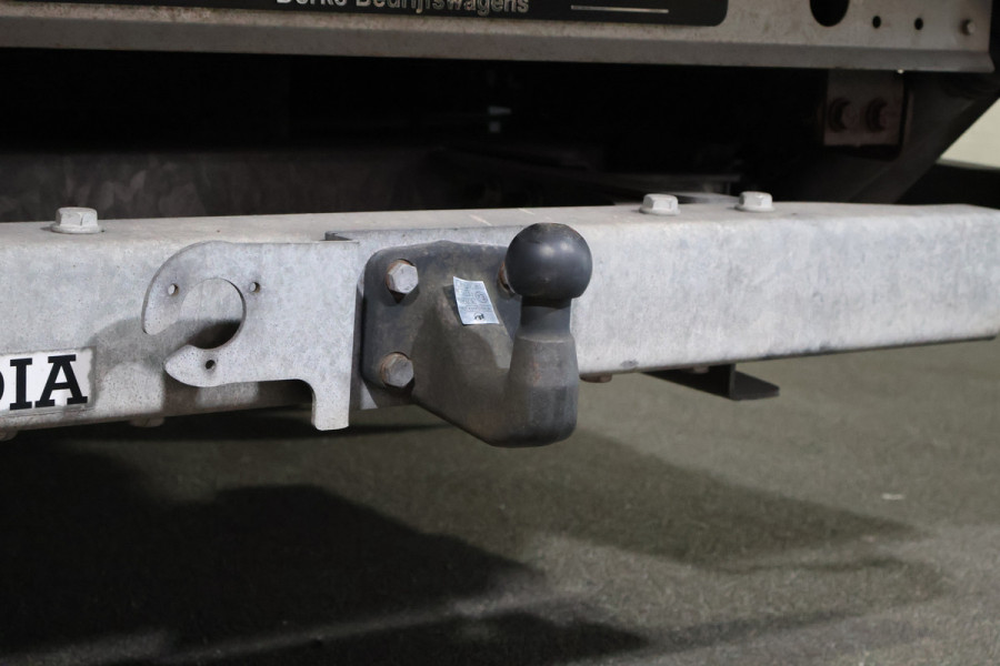 Opel Movano 2.3 CDti Bakwagen Spiegelbak met Laadklep