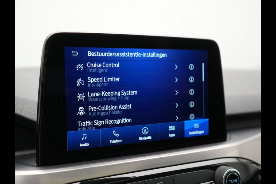 Ford Kuga 2.5 Titanium X PHEV 225pk Dealer O.H. | Panodak | Adaptive Cruise | 360 Camera | Blis | Bang & Olufsen | Head Up | Sportstoelen Verwarmd | Pilot Assist | Keyless | Apple Carplay | Navigatie | Virtual | DAB | Plug In Hybrid |