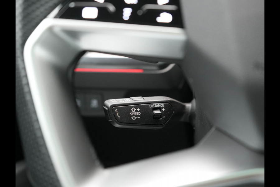 Audi Q4 e-tron 50 Quattro Edition One 2x S Line 77 kWh 300pk Dealer O.H. | Panodak | Head Up | Adaptive Cruise | Matrix LED | Camera | Lederen Sportstoelen Memory & Verwarmd | Keyless | Apple Carplay | Blis | DAB | 21"L.M |