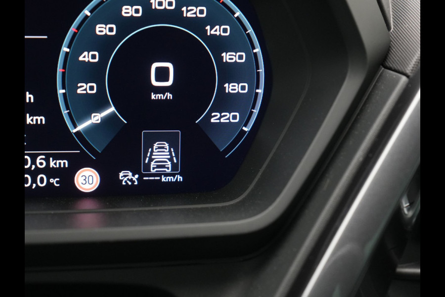 Audi Q4 e-tron 50 Quattro Edition One 2x S Line 77 kWh 300pk Dealer O.H. | Panodak | Head Up | Adaptive Cruise | Matrix LED | Camera | Lederen Sportstoelen Memory & Verwarmd | Keyless | Apple Carplay | Blis | DAB | 21"L.M |