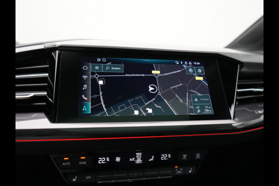 Audi Q4 e-tron 50 Quattro Edition One 2x S Line 77 kWh 300pk Dealer O.H. | Panodak | Head Up | Adaptive Cruise | Matrix LED | Camera | Lederen Sportstoelen Memory & Verwarmd | Keyless | Apple Carplay | Blis | DAB | 21"L.M |
