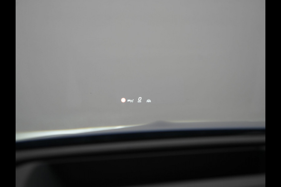 Mercedes-Benz C-Klasse Estate 300 e 4MATIC AMG Line PHEV 313pk Dealer O.H. | Trekhaak Af Fabriek | Panodak | 360 Camera | Head Up | Adaptive Cruise | Digital Light | Alcantara Sportstoelen Memory & Verwarmd | Sfeerverlichting | Apple Carplay | Blis | DAB | Plug In Hybrid |
