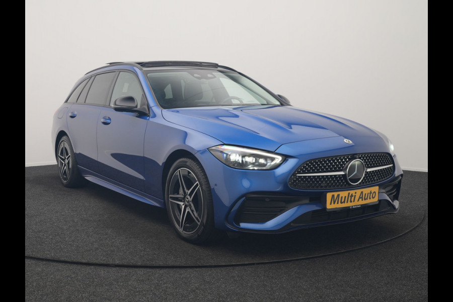 Mercedes-Benz C-Klasse Estate 300 e 4MATIC AMG Line PHEV 313pk Dealer O.H. | Trekhaak Af Fabriek | Panodak | 360 Camera | Head Up | Adaptive Cruise | Digital Light | Alcantara Sportstoelen Memory & Verwarmd | Sfeerverlichting | Apple Carplay | Blis | DAB | Plug In Hybrid |