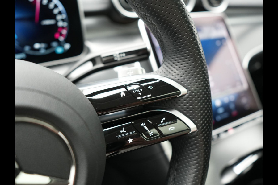 Mercedes-Benz C-Klasse Estate 300 e 4MATIC AMG Line PHEV 313pk Dealer O.H. | Trekhaak Af Fabriek | Panodak | 360 Camera | Head Up | Adaptive Cruise | Digital Light | Alcantara Sportstoelen Memory & Verwarmd | Sfeerverlichting | Apple Carplay | Blis | DAB | Plug In Hybrid |