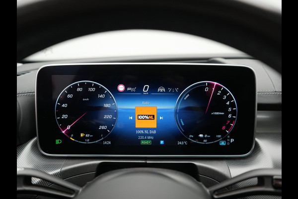Mercedes-Benz C-Klasse Estate 300 e 4MATIC AMG Line PHEV 313pk Dealer O.H. | Trekhaak Af Fabriek | Panodak | 360 Camera | Head Up | Adaptive Cruise | Digital Light | Alcantara Sportstoelen Memory & Verwarmd | Sfeerverlichting | Apple Carplay | Blis | DAB | Plug In Hybrid |