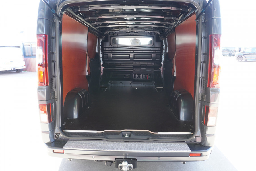 Renault Trafic 2.0 Blue dCi 170pk T30 L2H1 Red Edition Exclusive Automaat Schuifdeur L / R Nr. V203 | Climate | Cruise | Navi | Trekhaak | Achterklep | Betimmering