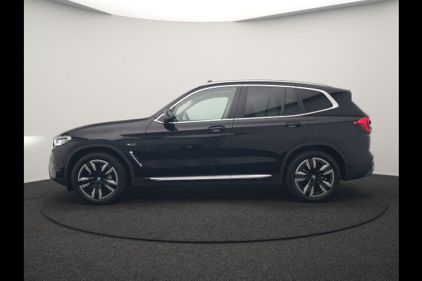 BMW X3 xDrive30e High Executive FACELIFT PHEV 293pk Dealer O.H. | Panodak | Camera | Lederen Sportstoelen Verwarmd | Apple Carplay | Park Assist | Navigatie | DAB | Cruise Control | 19"L.M | Plug In Hybrid |
