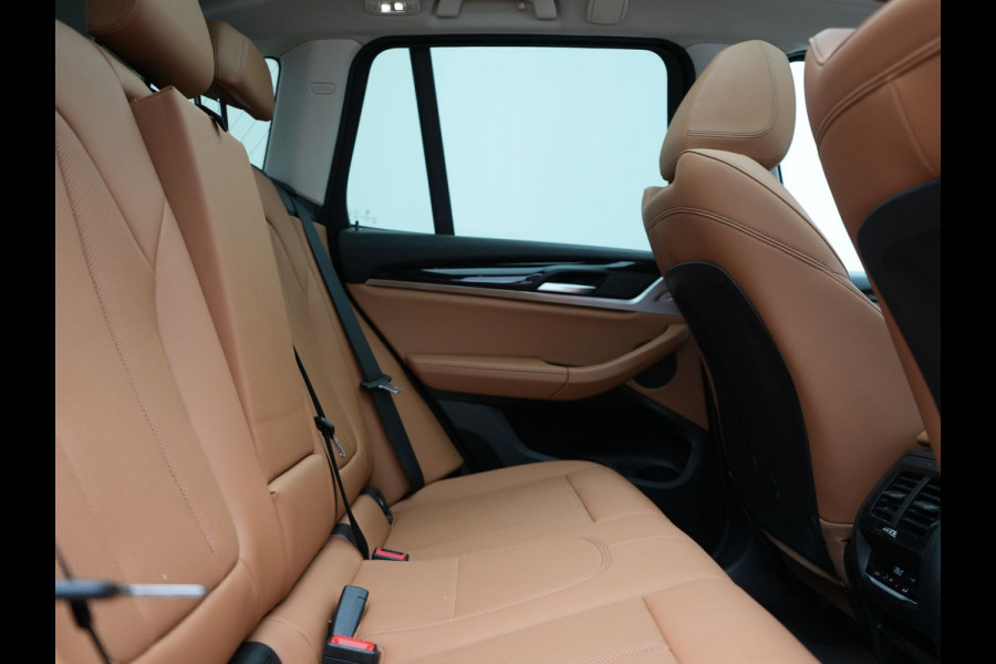 BMW X3 xDrive30e High Executive FACELIFT PHEV 293pk Dealer O.H. | Panodak | Camera | Lederen Sportstoelen Verwarmd | Apple Carplay | Park Assist | Navigatie | DAB | Cruise Control | 19"L.M | Plug In Hybrid |