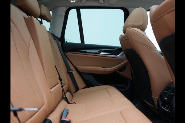BMW X3 xDrive30e High Executive FACELIFT PHEV 293pk Dealer O.H. | Panodak | Camera | Lederen Sportstoelen Verwarmd | Apple Carplay | Park Assist | Navigatie | DAB | Cruise Control | 19"L.M | Plug In Hybrid |