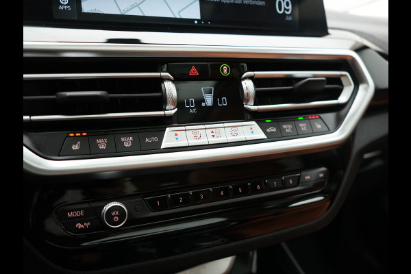 BMW X3 xDrive30e High Executive FACELIFT PHEV 293pk Dealer O.H. | Panodak | Camera | Lederen Sportstoelen Verwarmd | Apple Carplay | Park Assist | Navigatie | DAB | Cruise Control | 19"L.M | Plug In Hybrid |