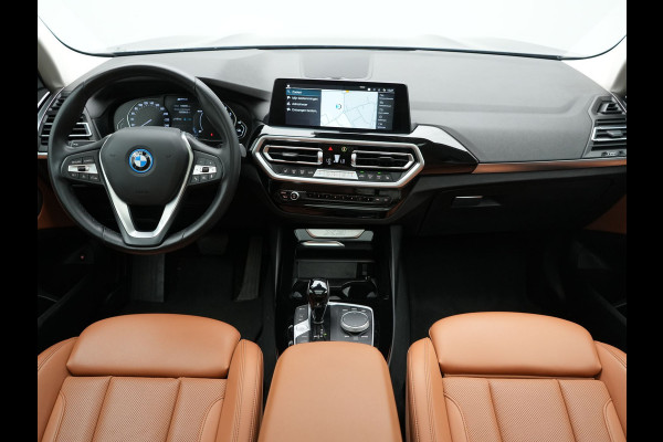 BMW X3 xDrive30e High Executive FACELIFT PHEV 293pk Dealer O.H. | Panodak | Camera | Lederen Sportstoelen Verwarmd | Apple Carplay | Park Assist | Navigatie | DAB | Cruise Control | 19"L.M | Plug In Hybrid |
