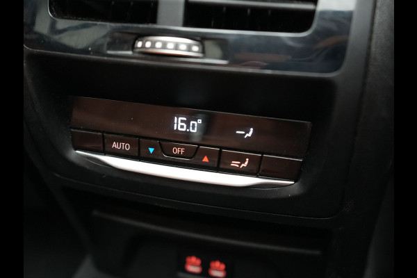BMW X3 xDrive30e High Executive FACELIFT PHEV 293pk Dealer O.H. | Panodak | Camera | Lederen Sportstoelen Verwarmd | Apple Carplay | Park Assist | Navigatie | DAB | Cruise Control | 19"L.M | Plug In Hybrid |