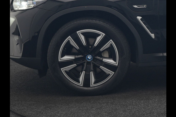 BMW X3 xDrive30e High Executive FACELIFT PHEV 293pk Dealer O.H. | Panodak | Camera | Lederen Sportstoelen Verwarmd | Apple Carplay | Park Assist | Navigatie | DAB | Cruise Control | 19"L.M | Plug In Hybrid |