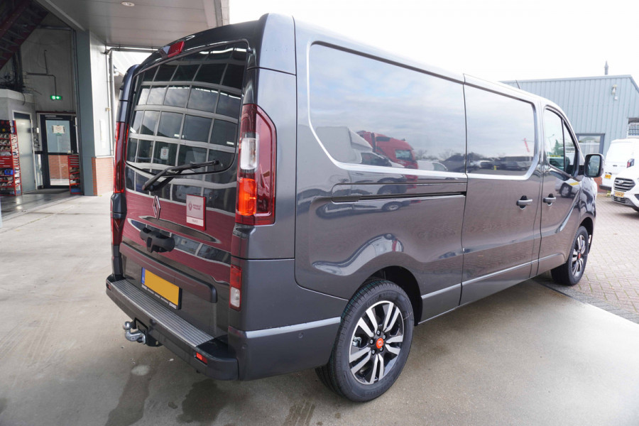 Renault Trafic 2.0 Blue dCi 170pk T30 L2H1 Red Edition Exclusive Automaat Schuifdeur L / R Nr. V203 | Climate | Cruise | Navi | Trekhaak | Achterklep | Betimmering