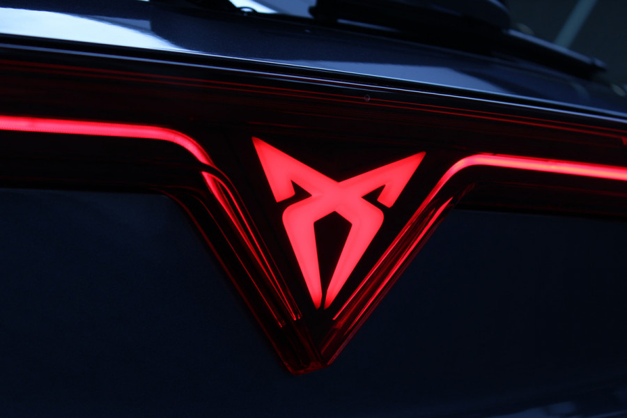CUPRA Formentor 1.5 TSI e-Hybrid Business | Trekhaak | Eclipse pack | Panoramadak