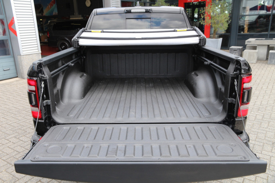 Dodge Ram 1500 5.7 HEMI V8 | Luchtvering | Virtual cockpit | Panorama | Vol!!