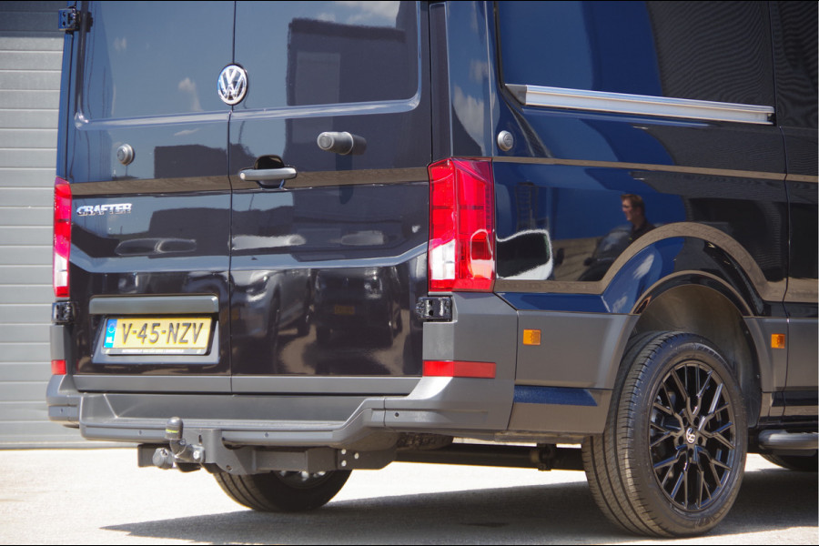 Volkswagen Crafter 35 2.0 TDI L3H3(L2H2) BLACK EDITION! AUT. LED, TREKHAAK, BETIMMERING, STOELVERWARMING, GEVEERDE ERGO COMFORT STOEL, CAMERA, NAVI