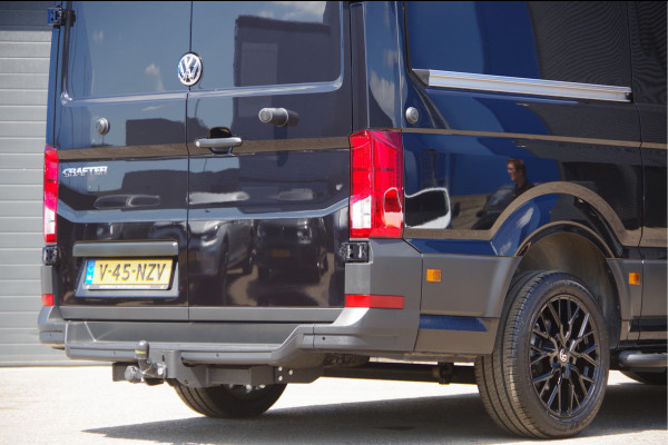 Volkswagen Crafter 35 2.0 TDI L3H3(L2H2) BLACK EDITION! AUT. LED, TREKHAAK, BETIMMERING, STOELVERWARMING, GEVEERDE ERGO COMFORT STOEL, CAMERA, NAVI