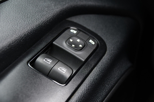 Mercedes-Benz Sprinter 319 V6 3.0 CDI L2H1 DC 4x4 PB Edtion Cruise, Carplay, 4Matic, 10,5'' Mbux, Automaat, Airco, Uniek!