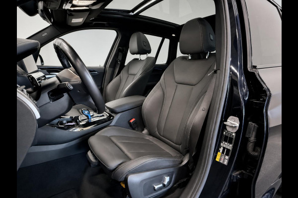 BMW iX3 High Executive M Sport 80 kWh Panoramadak Driving Adaptive Cryuise Control Leder Assistant Professional Camera Adaptief LED Shadow Line Stoelverwarming