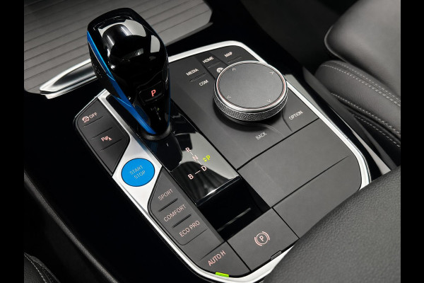 BMW iX3 High Executive M Sport 80 kWh Panoramadak Driving Adaptive Cryuise Control Leder Assistant Professional Camera Adaptief LED Shadow Line Stoelverwarming