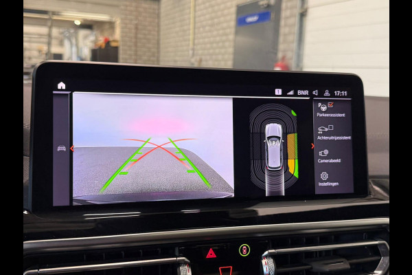 BMW iX3 High Executive M Sport 80 kWh Panoramadak Driving Adaptive Cryuise Control Leder Assistant Professional Camera Adaptief LED Shadow Line Stoelverwarming