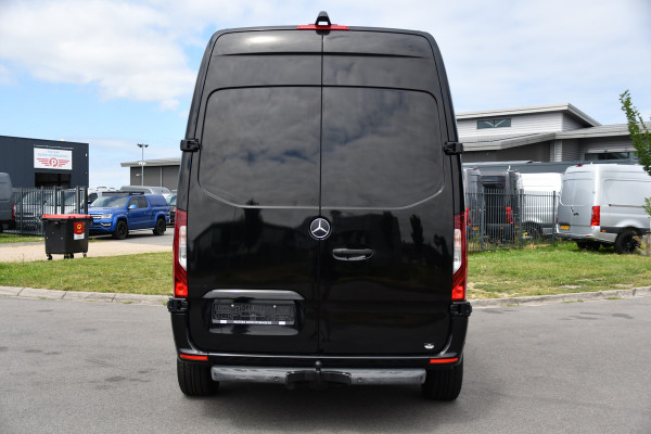 Mercedes-Benz Sprinter 314 2.2 CDI L2H2 Black Edition Full Options! Adaptieve Cruise, Camera, LED, Memory, Standkachel, Stoelverwarming, Trekhaak, Voorruit verwarming, Carplay, 10,5'' Mbux, Uniek!